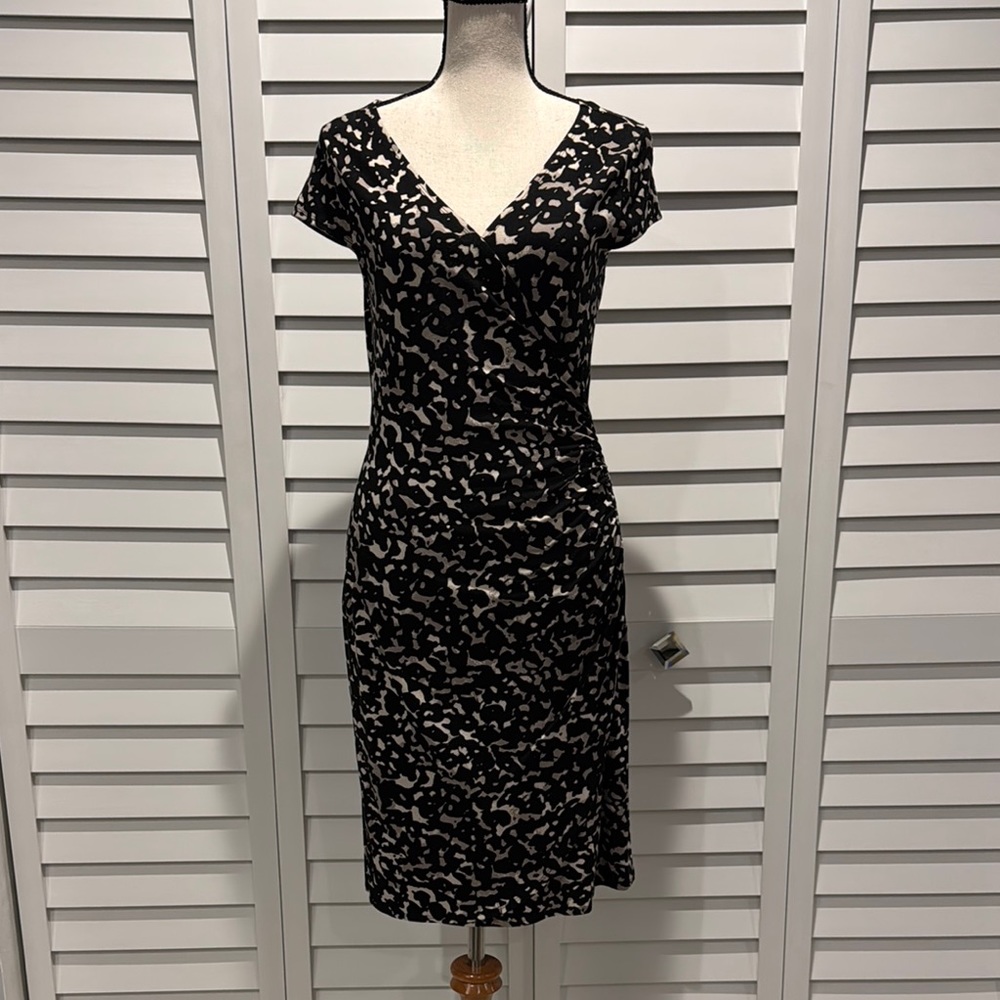 Ann Taylor Elegant Black/ Tan printed V-neck Women's Dress